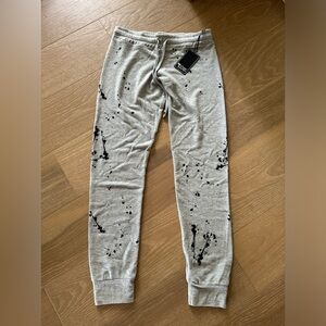 Michael Lauren Small Grey Joggers. ⚡️💗
